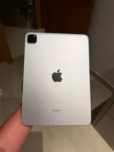 iPad Pro (11-inch) (4th generation)