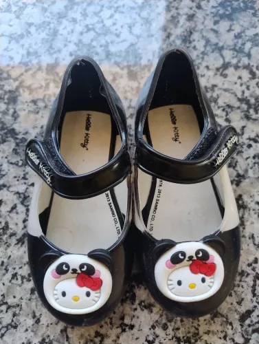 Sapatinho hello Kitty
