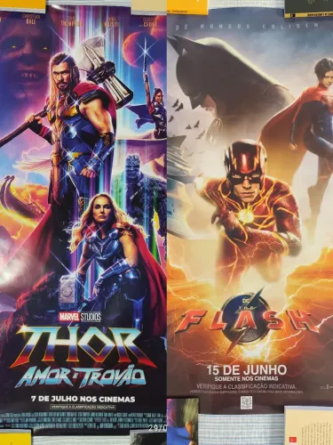 Kit pôster de cinema c/dois- Thor: Amor e Trovão e The  Flash