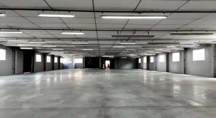 Galpão disponível para locação com aprox. 1.736 m2 no bairro Encano em Indaial-S