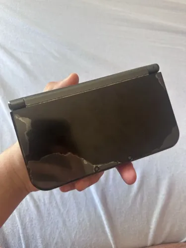 Console ( New 3ds 64gb)