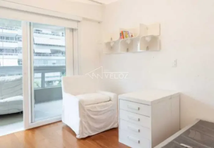 Apartamento : Padrão / Residencial / Leblon