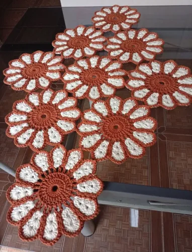 Caminho de Mesa Crochê