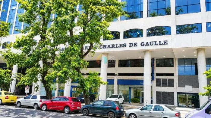 Sala Comercial com garagem e vista mar. Ed. Charles De Gaulle. Venda ou Locação