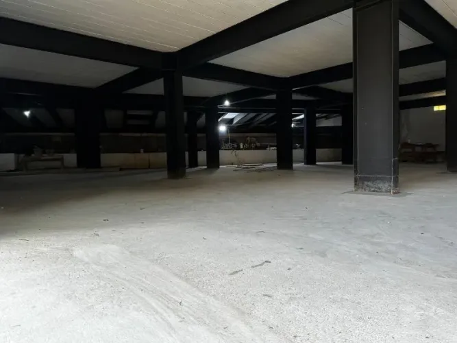 Galpão Comercial para Locação em Petrópolis-RJ, Bairro Quissama - 500,00m² de Área Disponí