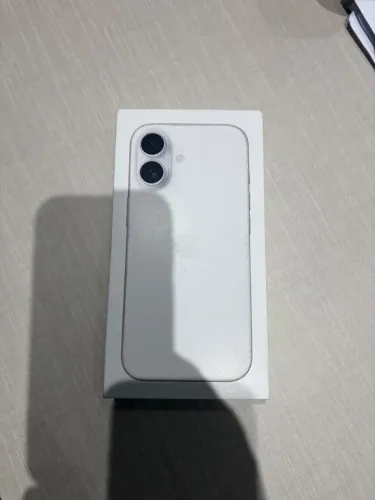 iPhone 17