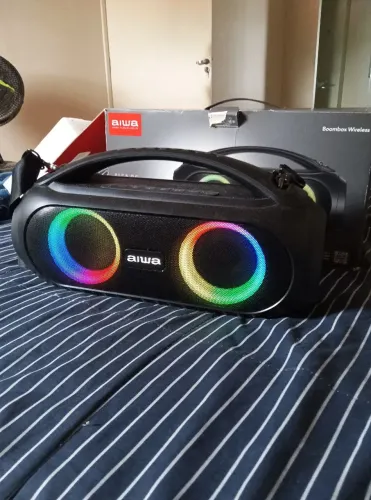 Boobox Aiwa nova usei umas 2 vezes