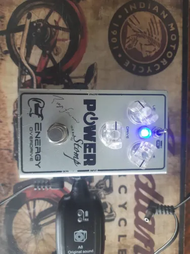 Pedal boutique Power stomp Energy by Roger Franco. 