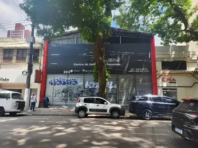 PONTO COMERCIAL AMPLO PARA ALUGAR EM NAZARÉ | 224m² | MEZANINO | SALÃO AMPLO