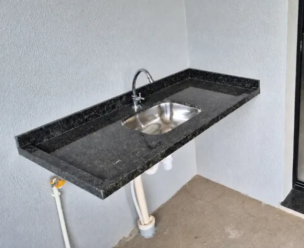Pia para Cozinha Granito Verde Ubatuba