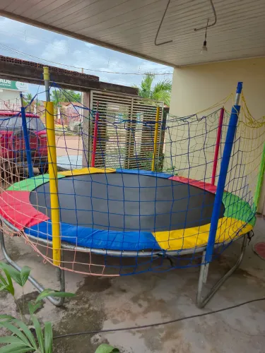 Vendo Cama elástica ( pula pula)