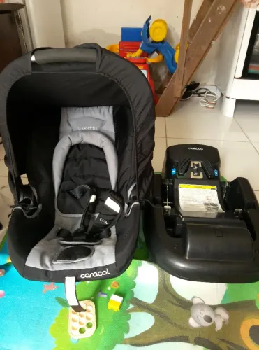 Bebê conforto Kiddo com base