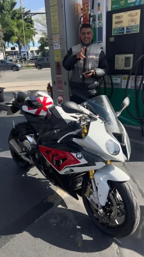 Moto esportiva 