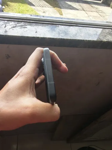 Celular moto Edge 40 em perfeito Estado