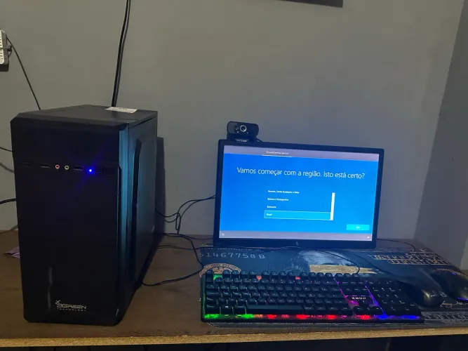 Vendo pc completo,de entrada 