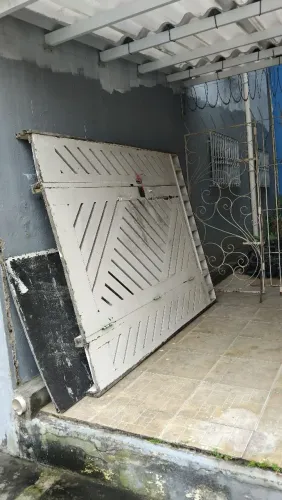 PORTA DE MADEIRA GRANDE - 1,75 x 2,30