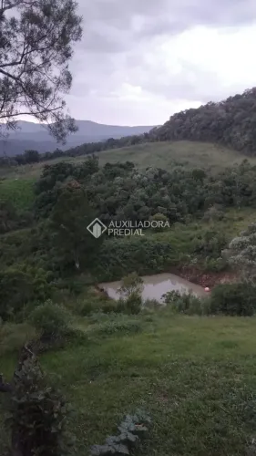 Chácara financiável à venda em Anitápolis - 40.000m2 com açude.