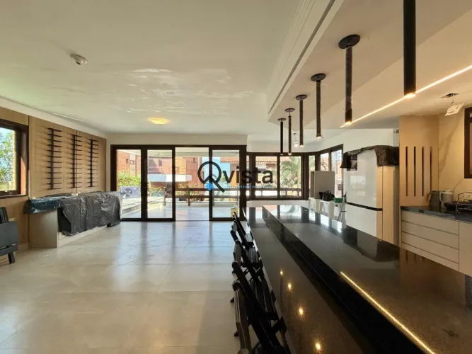 Casa triplex de alto padrão à venda em condomínio fechado enseada, Guarujá, | QVista Intel