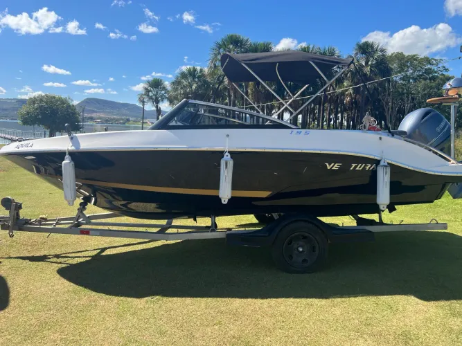 Lancha Ventura 195 Crossover ano 2019