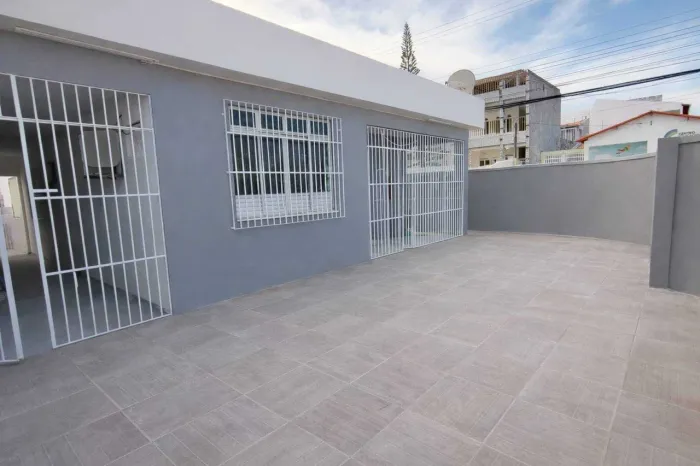 CASA TÉRREA EM RUA PÚBLICA NA JABOTIANA [58281]