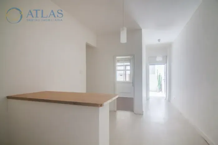 Imóvel para aluguel possui 50 metros quadrados com 1 quarto em Leblon - Rio de Janeiro - R