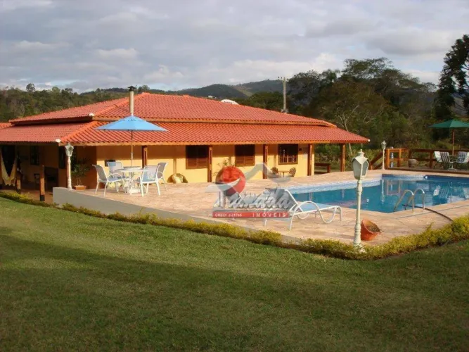Chácara com 5 dormitórios à venda, 17000 m² por R$ 2.000.000,00 - Centro - Atibaia/SP
