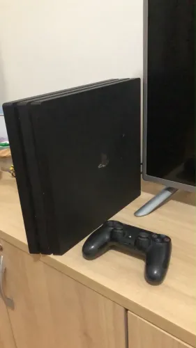 PlayStation 4 / PS4