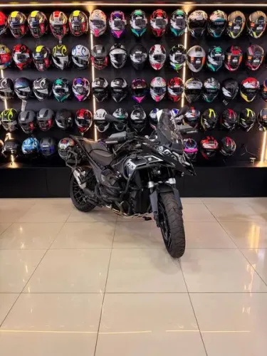 BMW R1300GS TRIPLE BLACK 2024