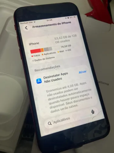 iPhone SE 2020 Red