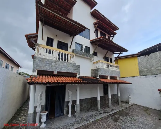 Excelente prédio comercial, terreno de 600m², varanda, vários ambientes - Imbuí, Salvador,