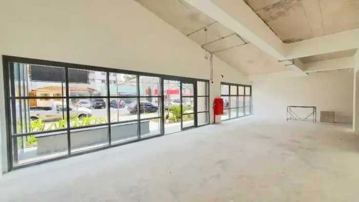 Espaço Comercial para Alugar no G O Balkon - 390m² no Campo Belo, perfeito para seu negóci