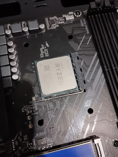 Processador AMD Ryzen 5 + Water cooler 240mm 