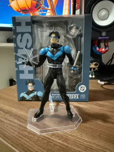 Action Figure Nightwing Hush 175 Mafex Excelente Estado