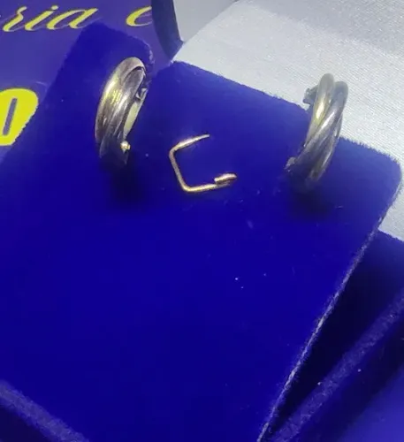 Brincos Argola Ouro Branco e Amarelo 18 Kilates Peso 2.10 Gramas 23 x 2 mm