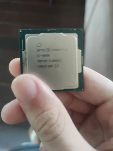 Processador I9 9600 semi novo