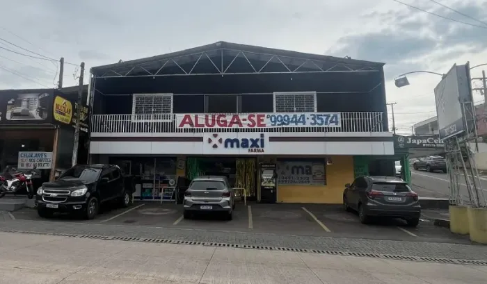 ALUGA-SE IMÓVEL COMERCIAL - EXCELENTE LOCALIZAÇÃO!