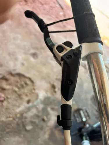 Vende-se freio M446, com pinça de 315