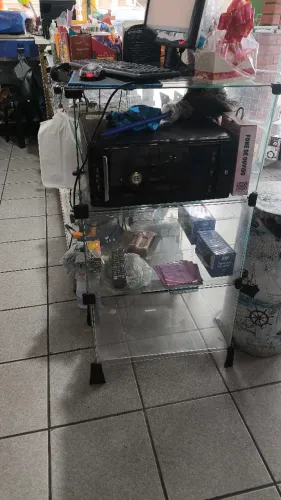 Prateleiras em vidro, Balcão em Vidro