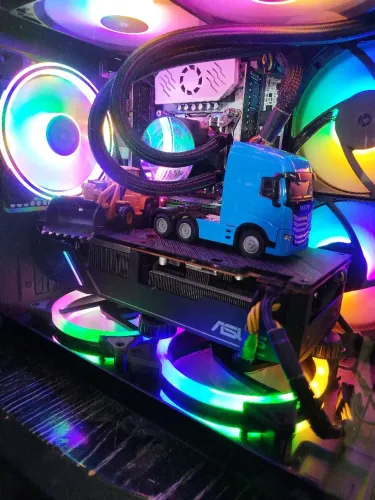 RX 5600 XT TRIPLE FAN ASUS 6GB