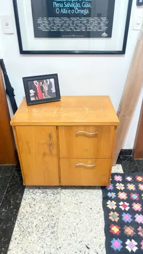 Cômoda em Mogno maciço, usada!