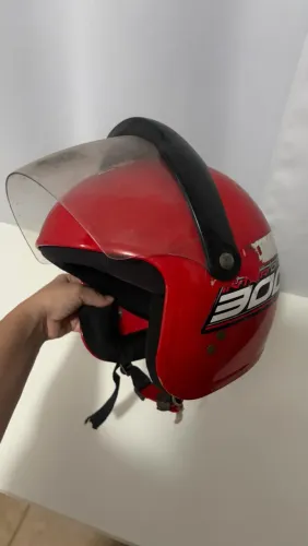 Capacete