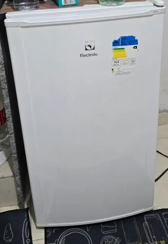 Vendo Frigobar Electrolux