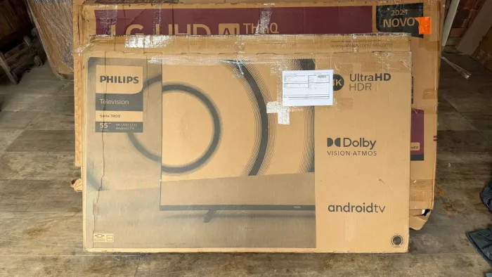 Smart TV Philips 55" 4K UHD Android TV - Tela Trincada