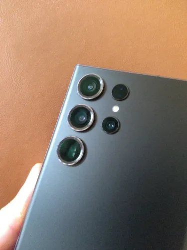 Samsung S23 Ultra - perfeito, completo, NF, pouco uso