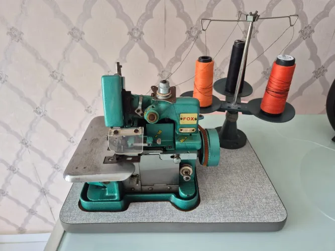 Chinesinha Semi Industrial - Overlock