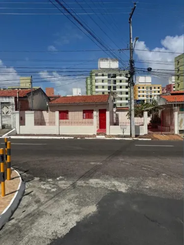 Casa disponível para locação no Bairro Luzia
