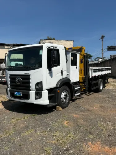 Vw 17190 2022 Munck 16 ton cabine suplementar e carroceria