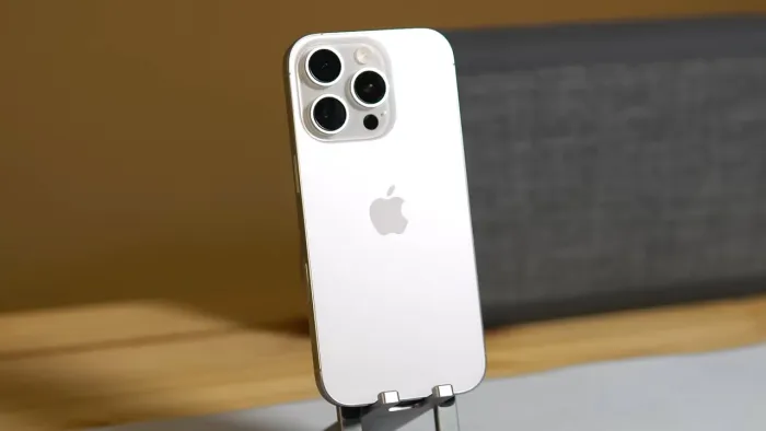 iPhone 16 Pro 90% de bateria