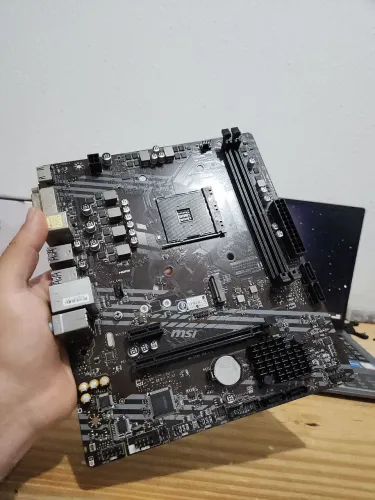 Placa mãe A520M-A-PRO - MSI - AM4 - Aceito cartão e entrego
