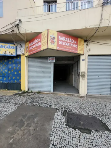 Loja de frente para aluguel em Rocha Miranda, com 72 metros quadrados - Rua dos Diamantes